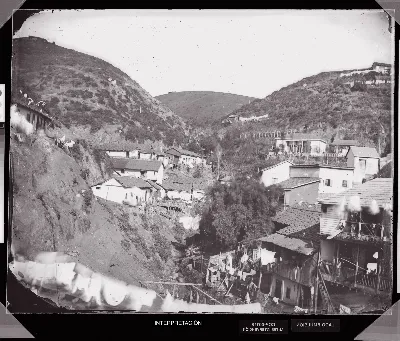 [Casas en la quebrada de San Francisco] — 1863–1864 | Chile de Ayer