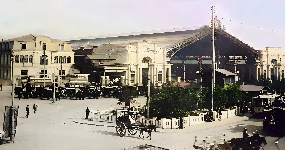 Avenida Alameda, Plaza Argentina y Estación Central de Santiago, con coches a caballo y tranvías — Estación Central — aprox. 1910 | Chile de Ayer