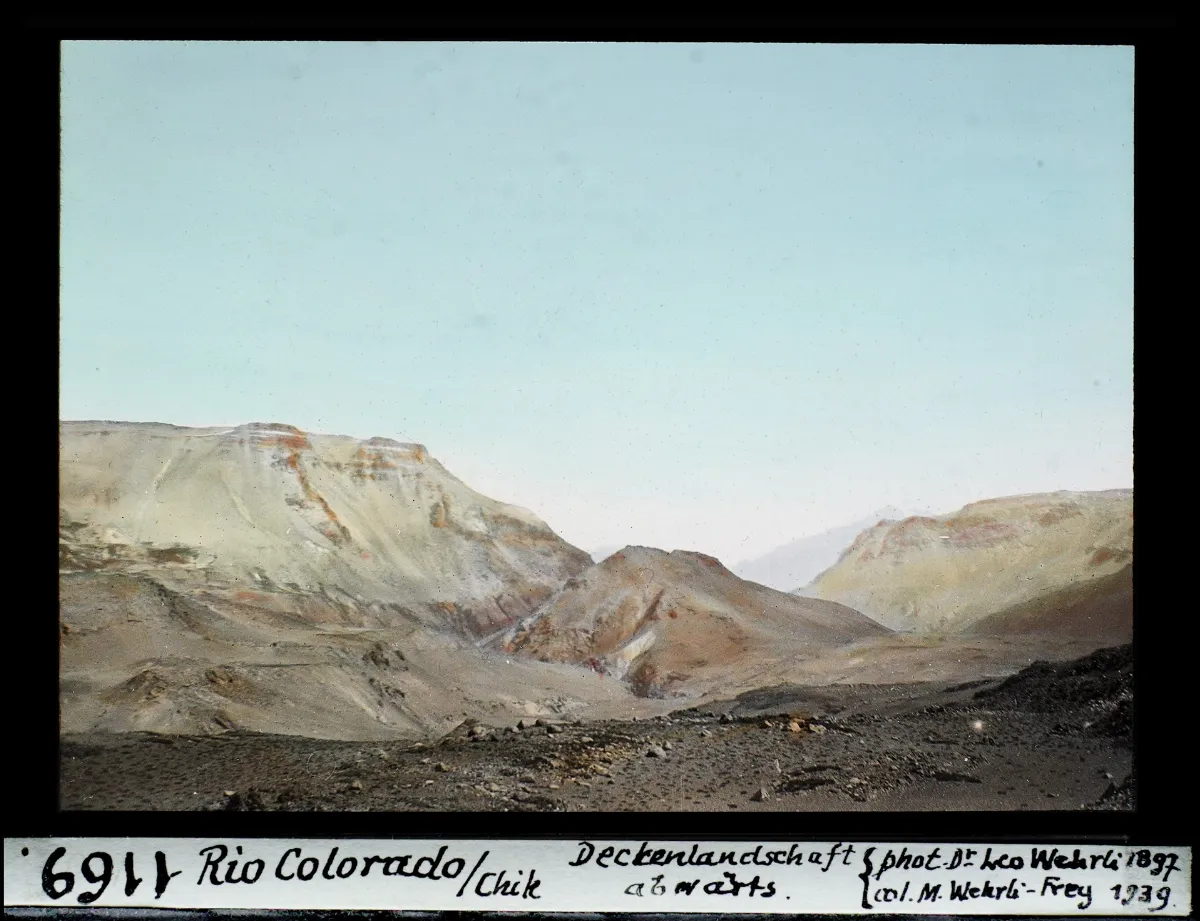 Rio Colorado, Deckenlandschaft abwärts — 1897 | Chile de Ayer