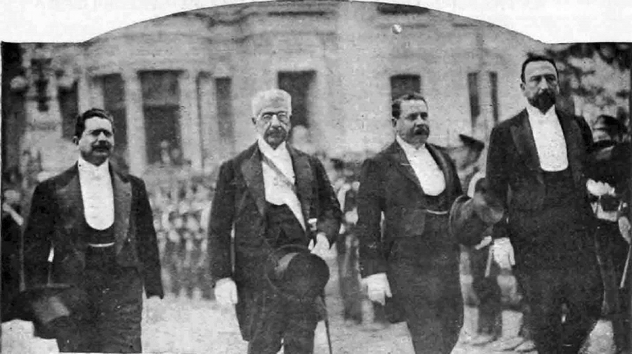 Apertura del Congreso Nacional de Chile 1910 — 1910 | Chile de Ayer