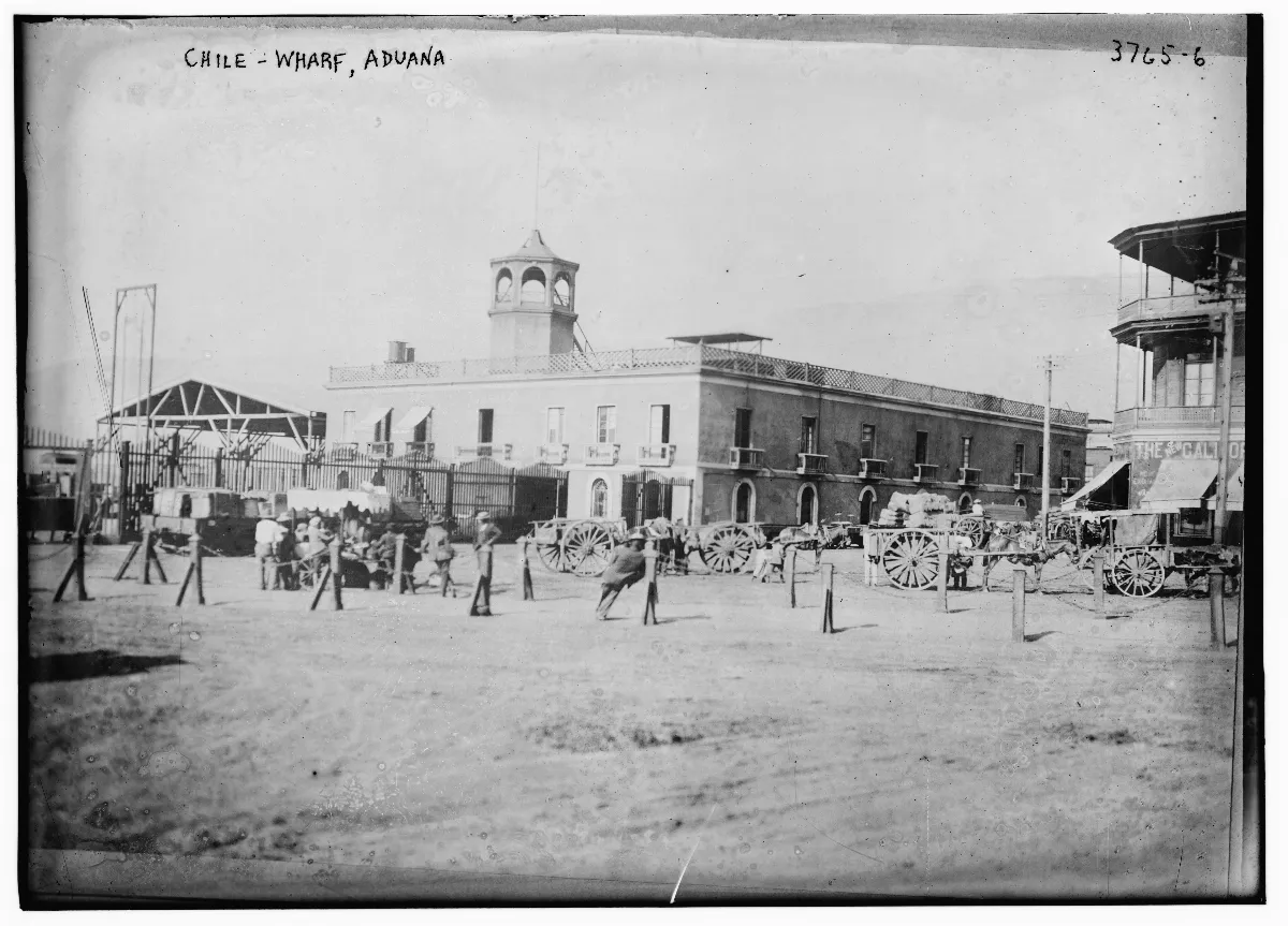 Chile - Wharf, Aduana LCCN2014701076 — Iquique — 1915 | Chile de Ayer