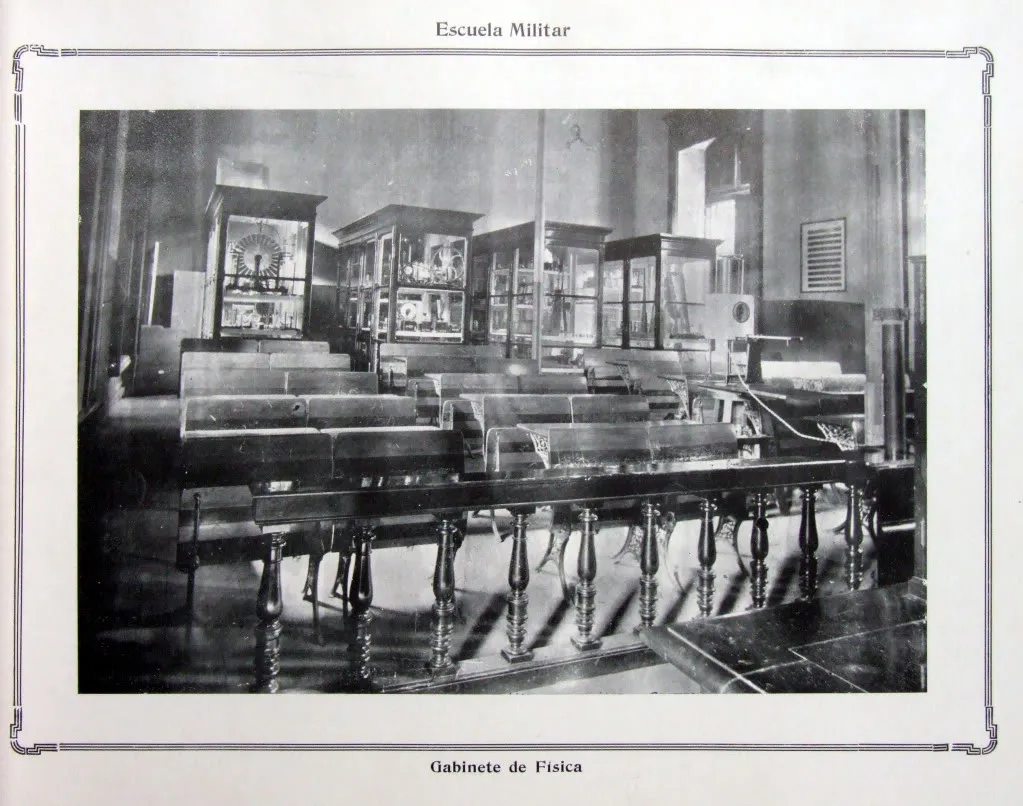 Ejércitodechile-álbumgráfico-1910-DSCF1389 — 1910 | Chile de Ayer