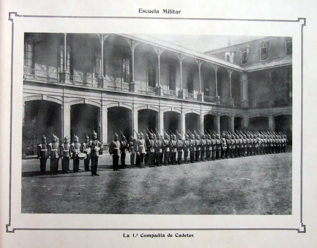 Ejércitodechile-álbumgráfico-1910-DSCF1390 — 1910 | Chile de Ayer
