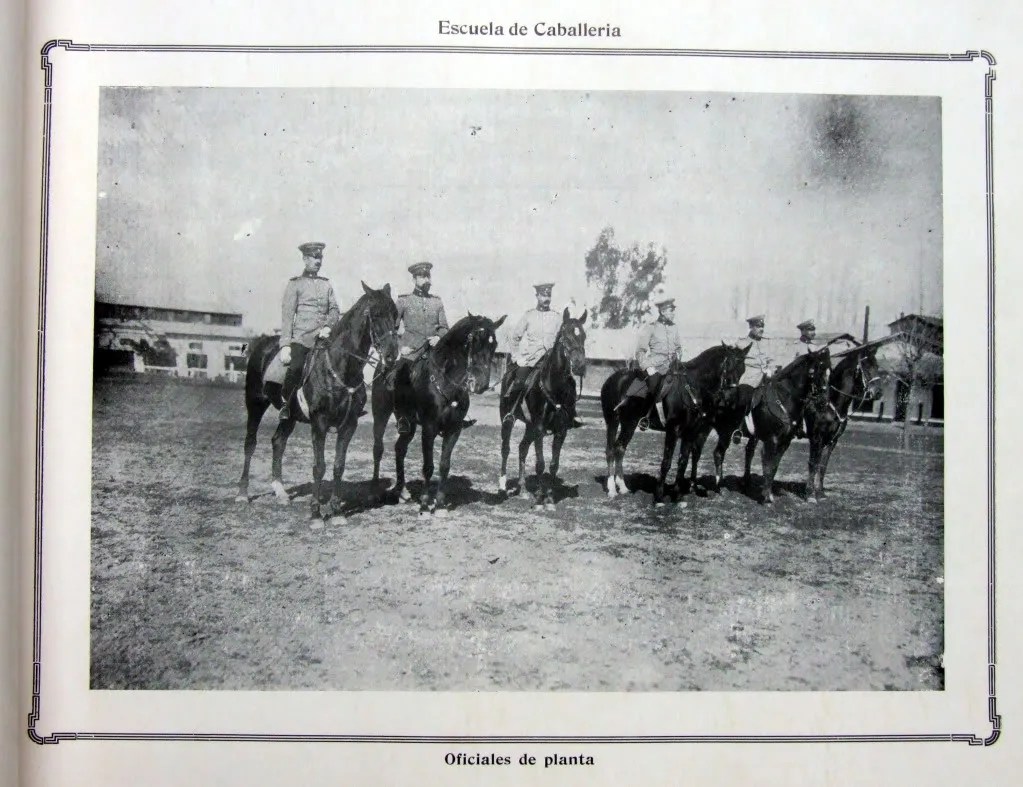 Ejércitodechile-álbumgráfico-1910-DSCF1425 — 1910 | Chile de Ayer