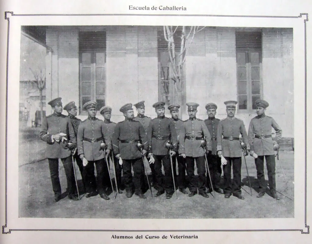 Ejércitodechile-álbumgráfico-1910-DSCF1429 — 1910 | Chile de Ayer