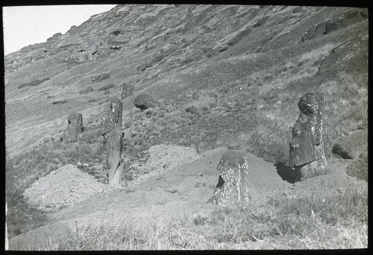 Oc,G.T.1470, Mana Expedition to Easter Island, British Museum — Isla de Pascua — 1914 | Chile de Ayer