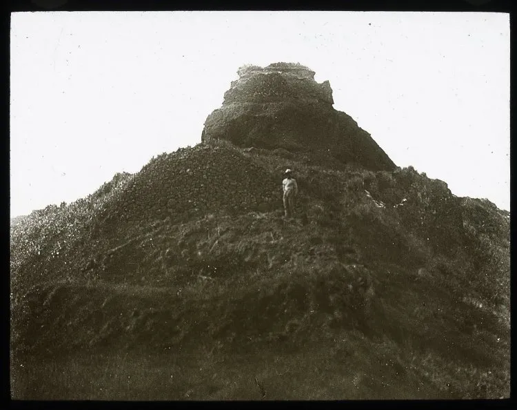 Oc,G.T.1570, Mana Expedition to East Polynesia, British Museum — Isla de Pascua — 1921 | Chile de Ayer
