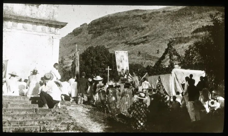 Oc,G.T.1587, Mana Expedition to Easter Island, British Museum — Isla de Pascua — 1914 | Chile de Ayer