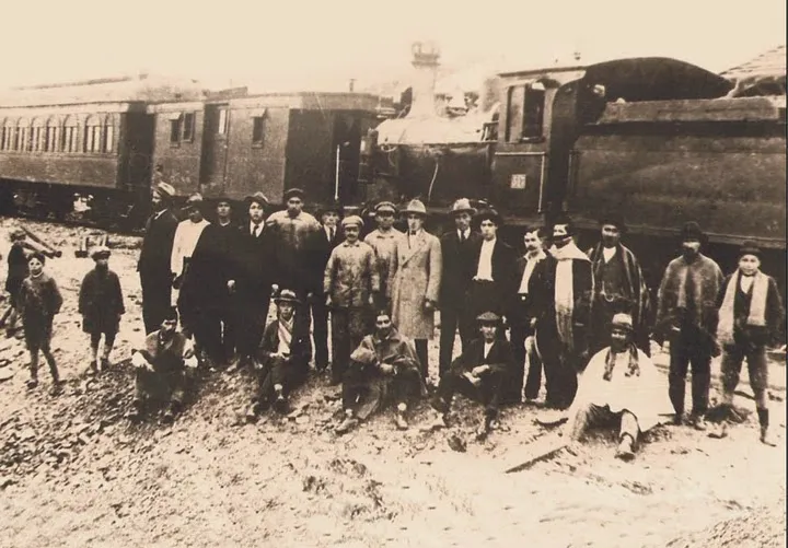 Tren en estación de Pichilemu, 1926 — 1926 | Chile de Ayer
