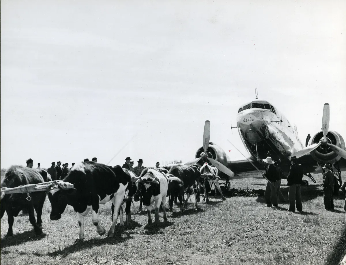 RG18-AG--3943 — 1944 | Chile de Ayer