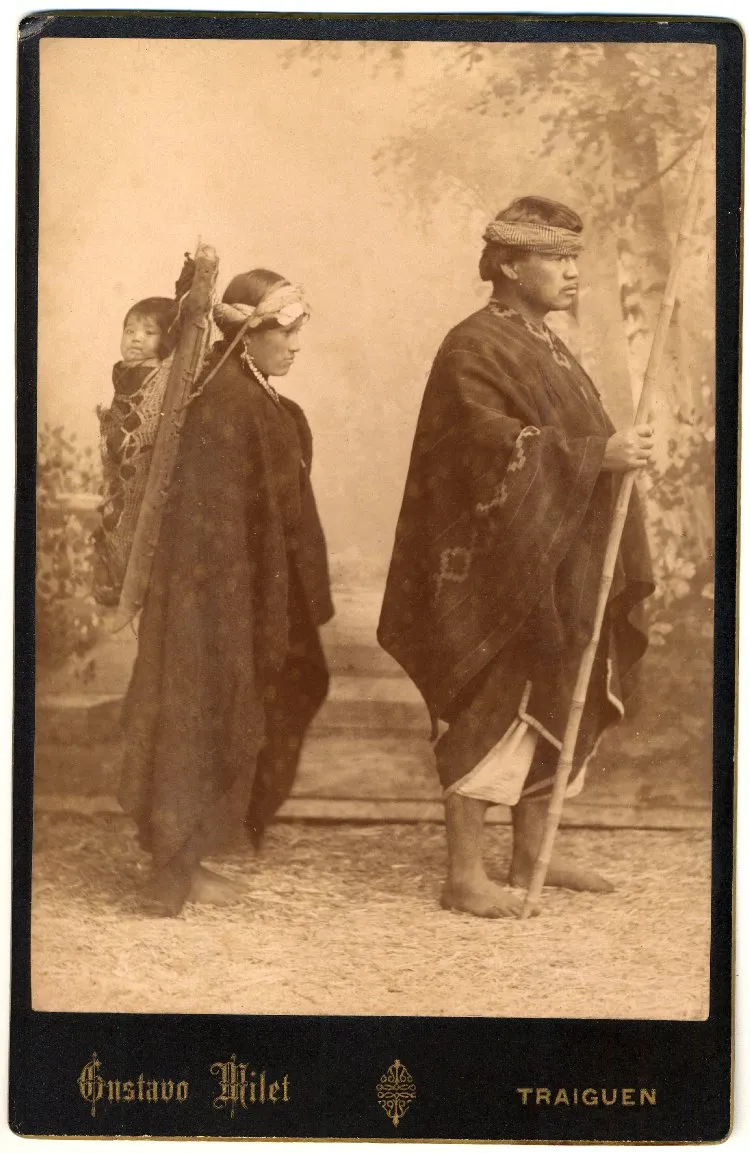 Familia mapuche - Traiguen 1890 — Temuco — 1890 | Chile de Ayer