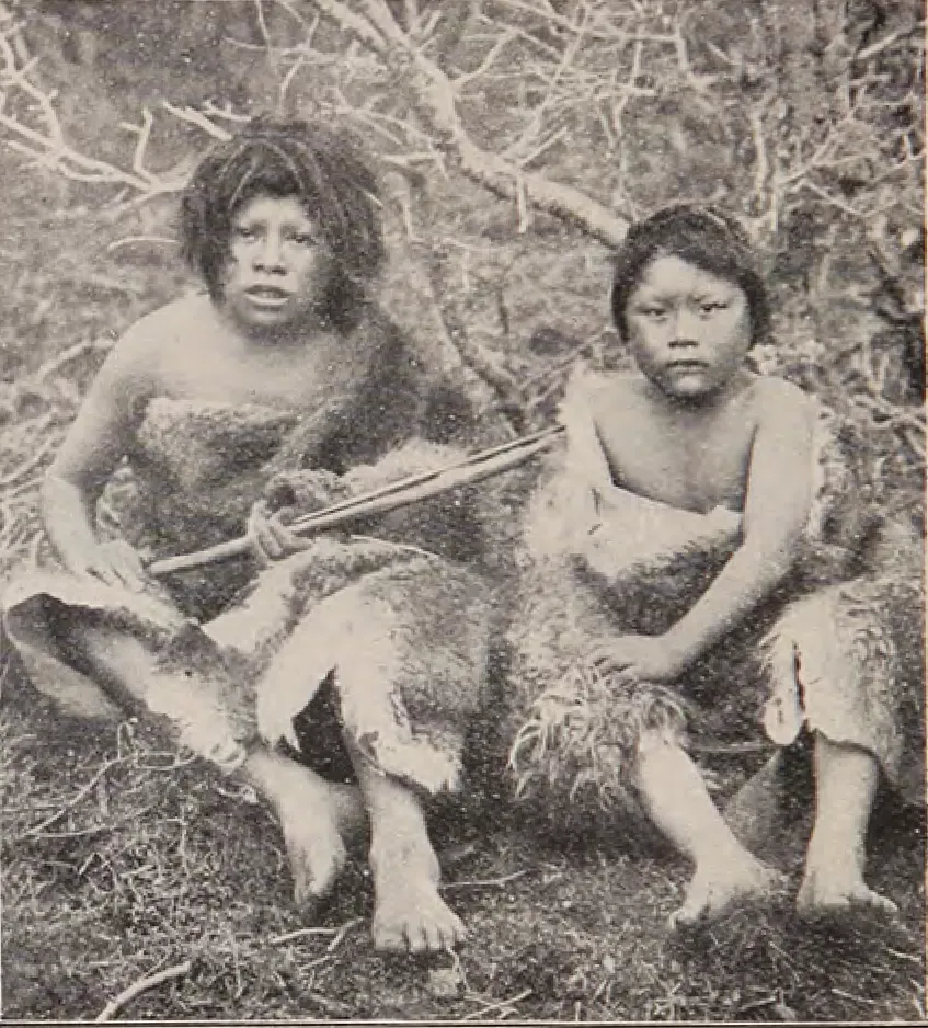 Niños Selk´nam de la Misión Candelaria - Tierra del Fuego — 1924 | Chile de Ayer