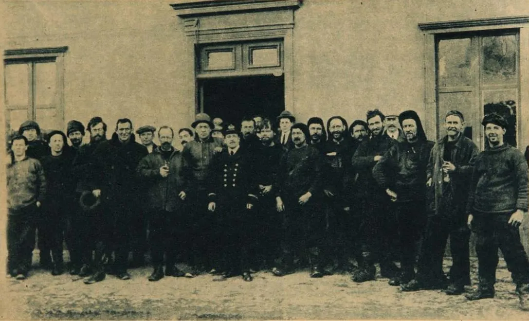 Shackleton y los naufragos de Isla Elefante — 1916 | Chile de Ayer