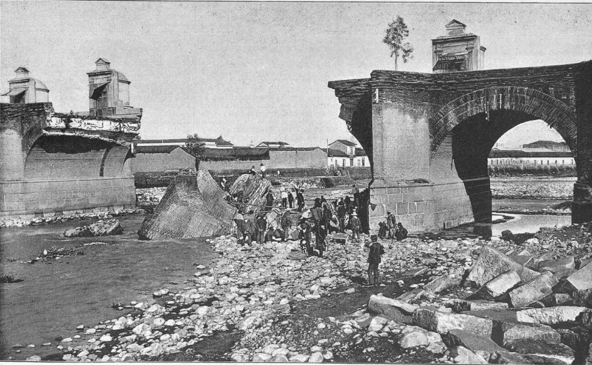 Santiago de Chile - derrumbe de 2 arcos del Punete de Cal y canto — 1888 | Chile de Ayer
