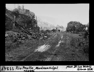 Rio Peulla, Moränenhügel abwärts — Puerto Montt — 1938 | Chile de Ayer