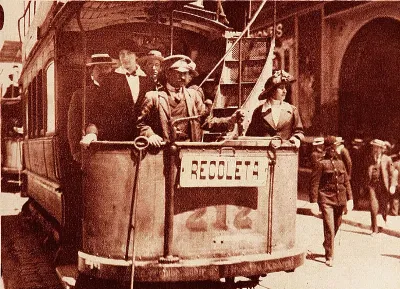 Tranvía en Santiago de Chile (1915) — Santiago — 1915 | Chile de Ayer