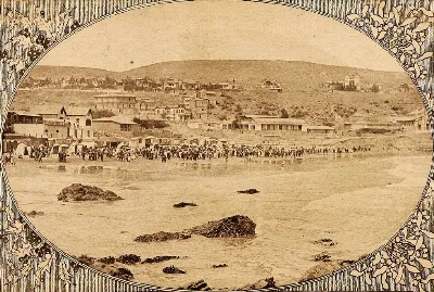 Verano en Playa chica de Cartagena 1916 - Chile — Municipalidad de Valparaíso — 1917 | Chile de Ayer
