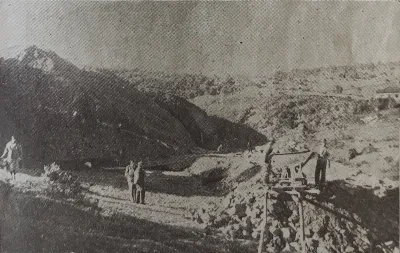 Desvio a las minas de carbon de antihuala, en construccion (58 memoria de EFE)