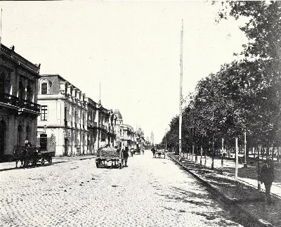 Thoroughfare of the Alameda de las Delicias, Santiago