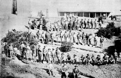 Trabajadores del Carbon en Coronel 1903 — Concepción — 1903 | Chile de Ayer