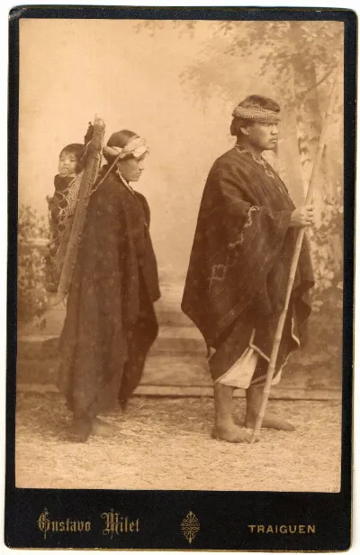 Familia mapuche - Traiguen 1890 — Temuco — 1890 | Chile de Ayer