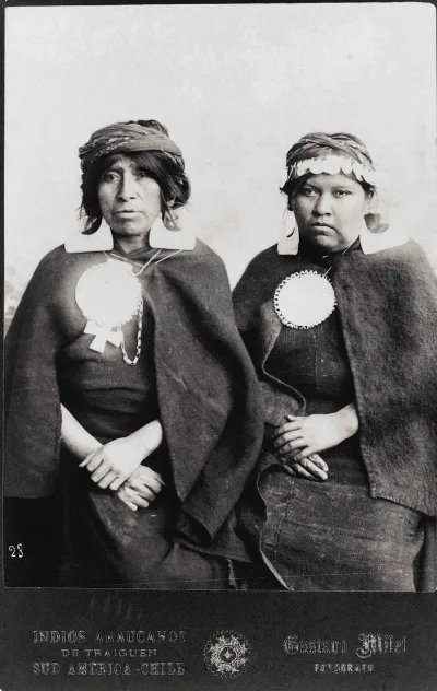 Mujeres Mapuches por Gustav Milet — Temuco — 1890 | Chile de Ayer