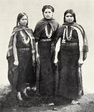 The three graces of Araucania — Temuco — 1904 | Chile de Ayer