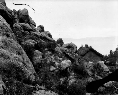 Aymarahydda. Erhållen först efter restaurering negativ. Lago Titicaca - SMVK - 002350