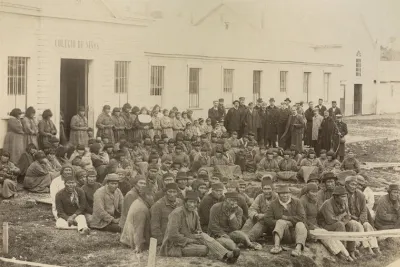 Fueguinos en Colegio Maria Auxiliadora — Tierra del Fuego — 1905 | Chile de Ayer