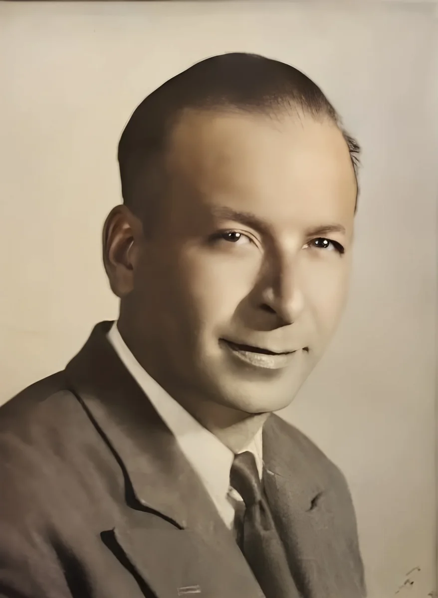 Carlos A. Cifuentes — aprox. 1936 | Chile de Ayer