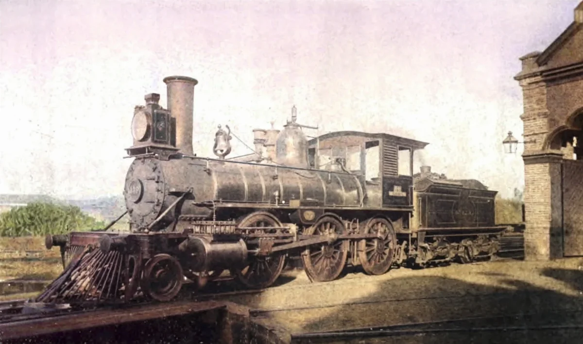 Locomotora de carga n° 139 Guindos, de la empresa de Ferrocarriles del Estado de Chile. — aprox. 1889 | Chile de Ayer