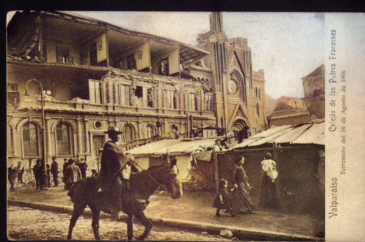 Colegio Padres Franceses después terremoto Valparaíso 1906 — aprox. 1906 | Chile de Ayer