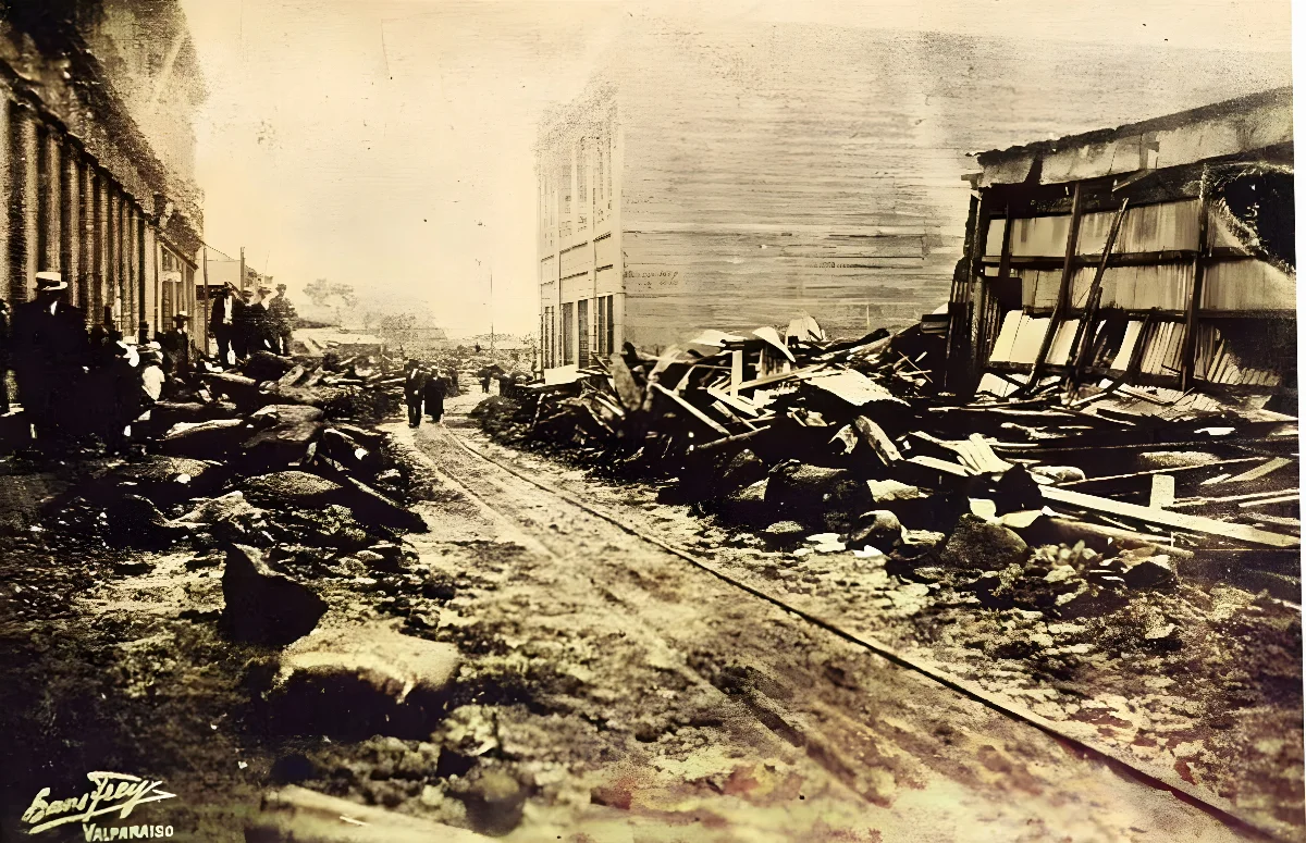 Calle de Coquimbo después del maremoto de 1922 — aprox. 1923 | Chile de Ayer
