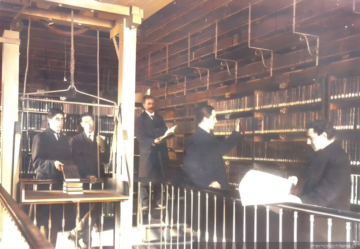 Biblioteca Nacional, hacia 1900 — 1900 | Chile de Ayer