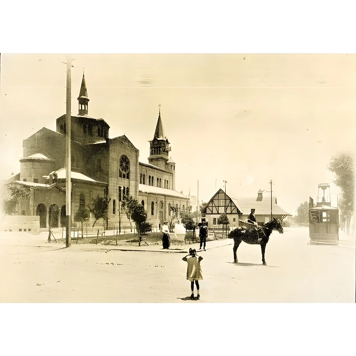 Plaza Parroquia, Viña del Mar, 1913 — aprox. 1913 | Chile de Ayer
