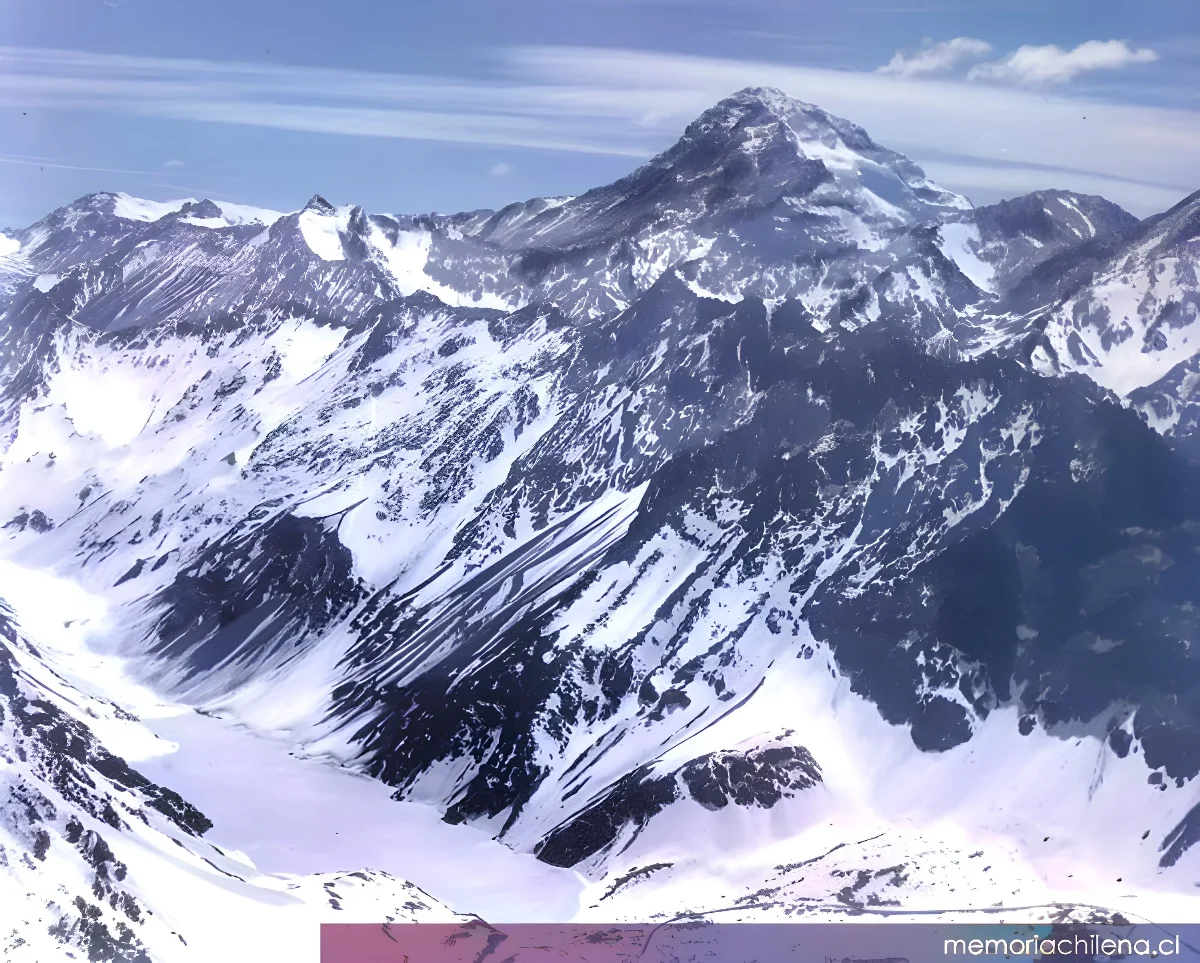 Cerro Aconcagua, Laguna del Inca, 1935 — 1935 | Chile de Ayer