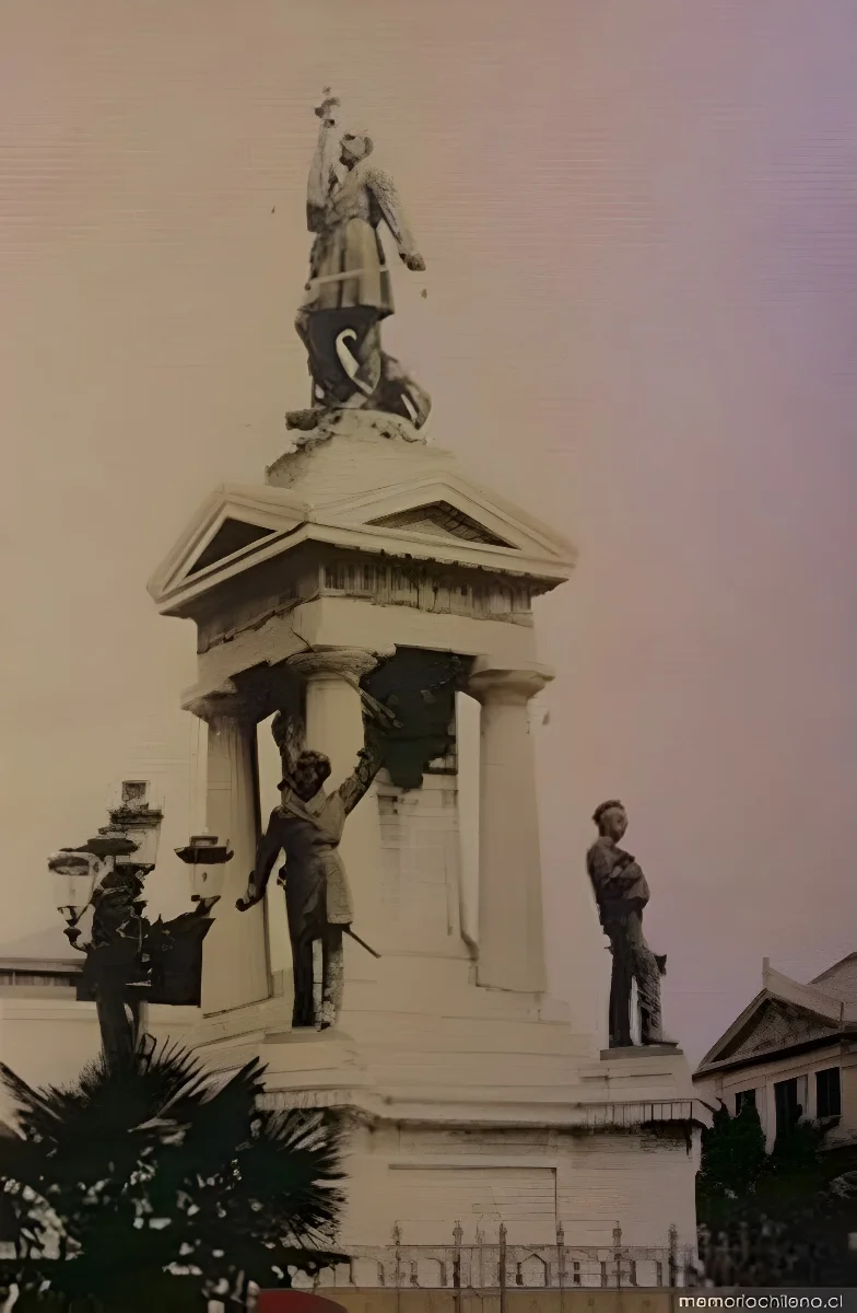 Estatua de Arturo Prat, Valparaíso, 1906 — 1906 | Chile de Ayer