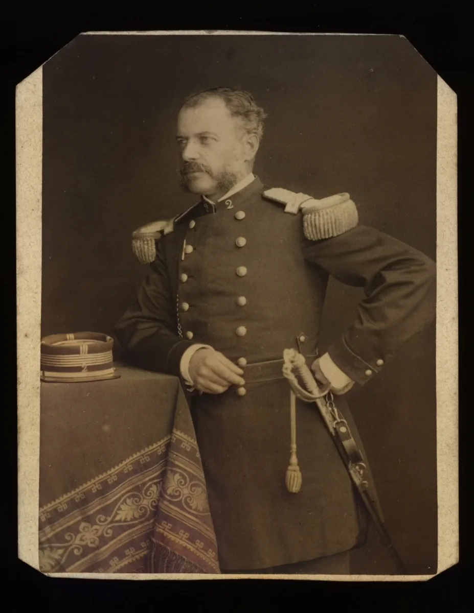 Eleuterio Ramírez Molina, retrato de medio cuerpo con uniforme, hacia 1879 — 1879 | Chile de Ayer