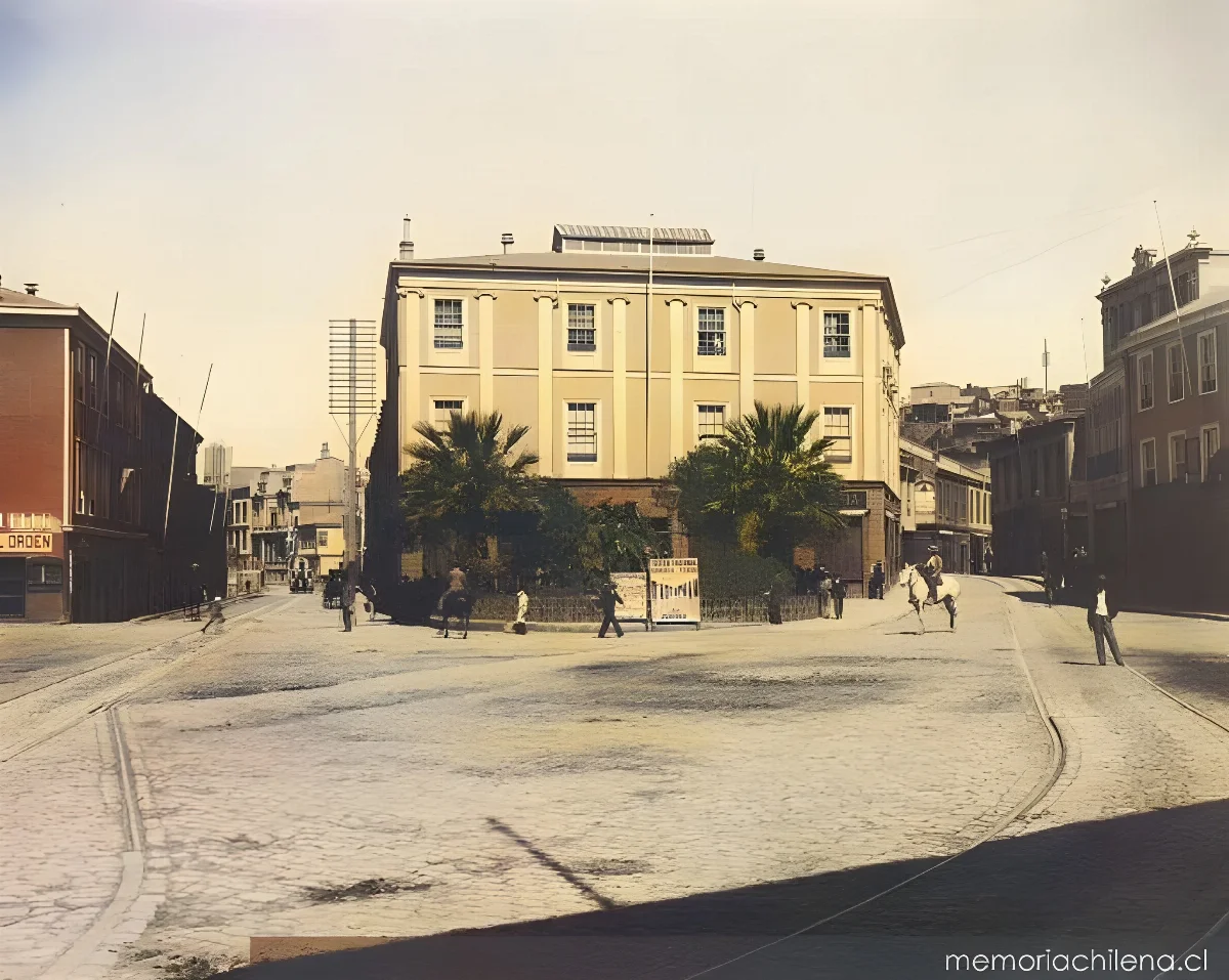 Plaza Anibal Pinto, hacia 1900 — 1900 | Chile de Ayer