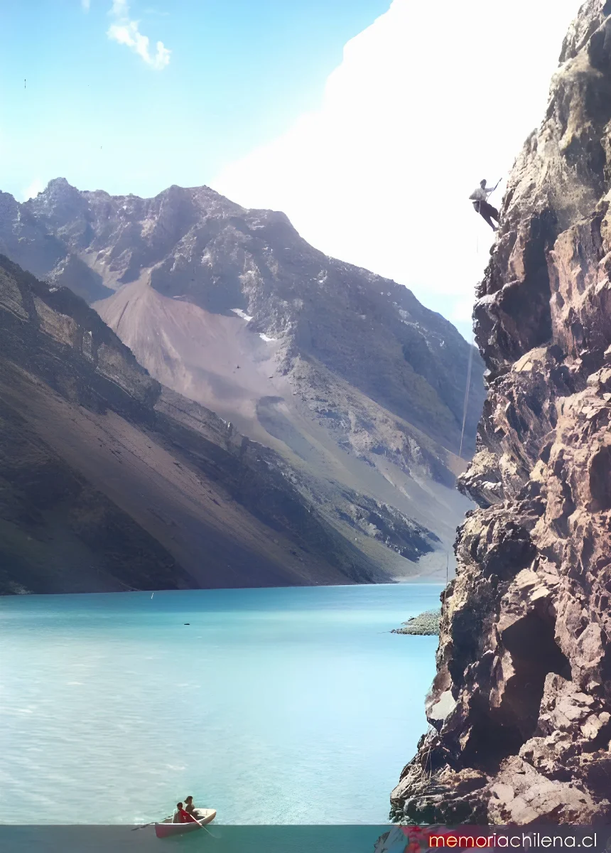 Laguna del Inca en la Cordillera de los Andes, 1930 — 1930 | Chile de Ayer