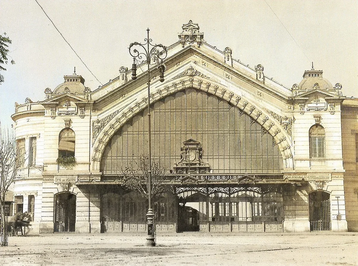 Antigua estación Providencia, al inicio del actual Parque Bustamante, Santiago de Chile. — aprox. 1910 | Chile de Ayer