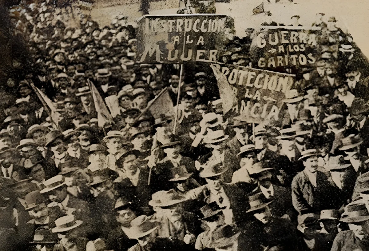 Marcha del 1° de Mayo, Santiago, 1912 — aprox. 1912 | Chile de Ayer