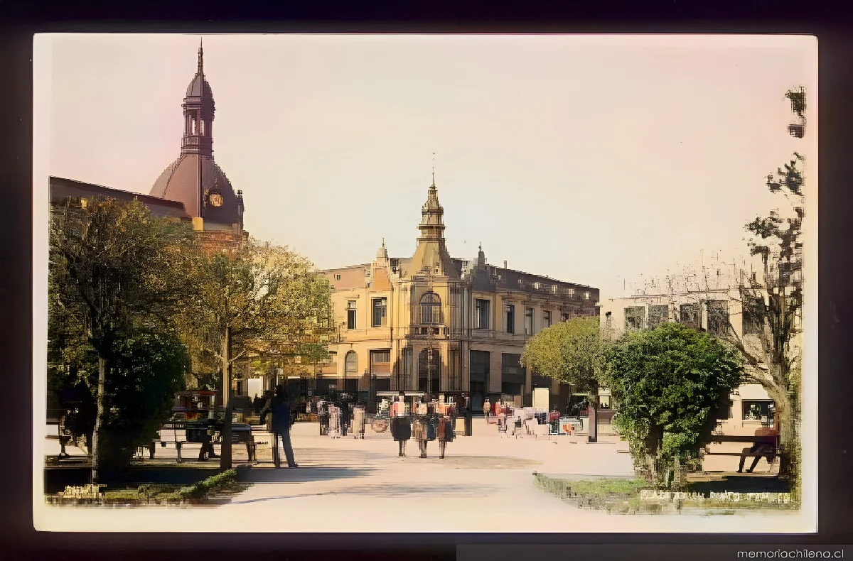 Plaza Aníbal Pinto — 1915 | Chile de Ayer