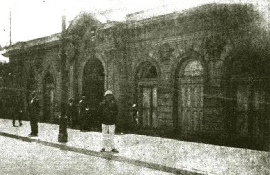Antigua Municipalidad de Valparaíso, edificio emblemático del puerto. Arquitectura neoclásica del siglo XIX. — Municipalidad de Valparaíso — aprox. 1890 | Chile de Ayer