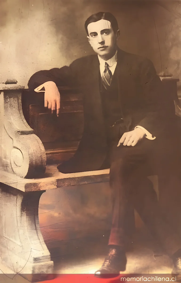 Vicente Huidobro de 19 años, 1912 — 1912 | Chile de Ayer