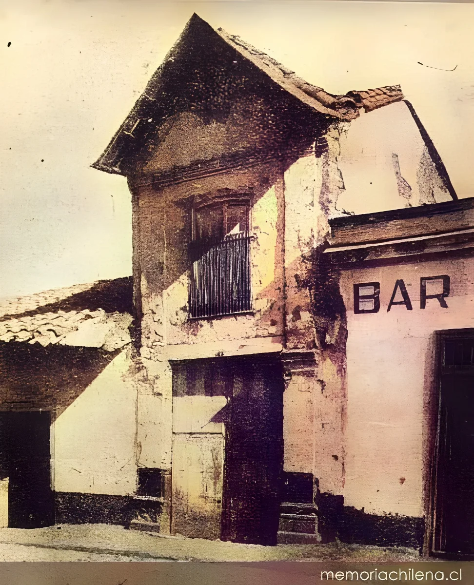 Casa del Corregidor Zañartu, hacia 1900 — 1900 | Chile de Ayer