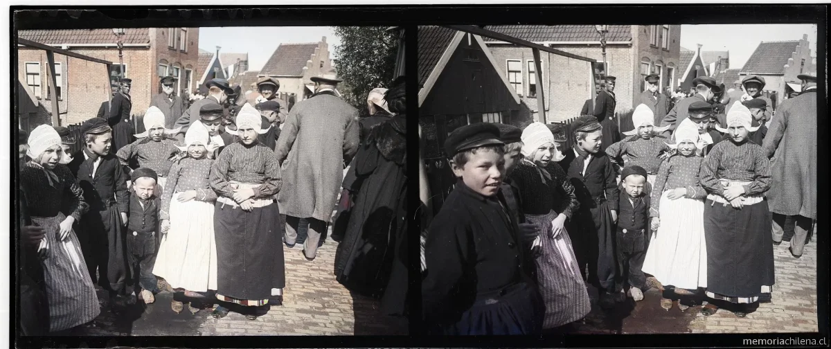 Niños, Volendam, Holanda, septiembre 1909 — 1909 | Chile de Ayer