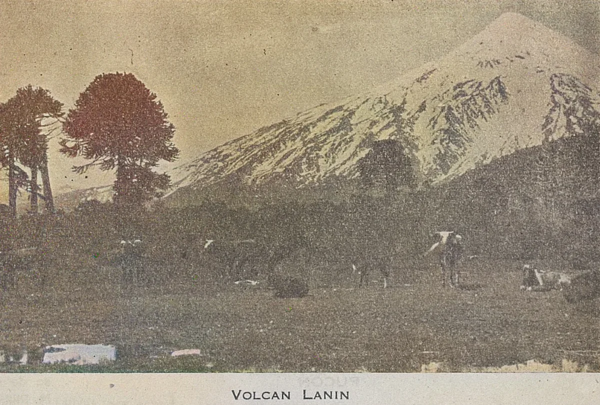 Volcán Lanín, 1940 — 1940 | Chile de Ayer