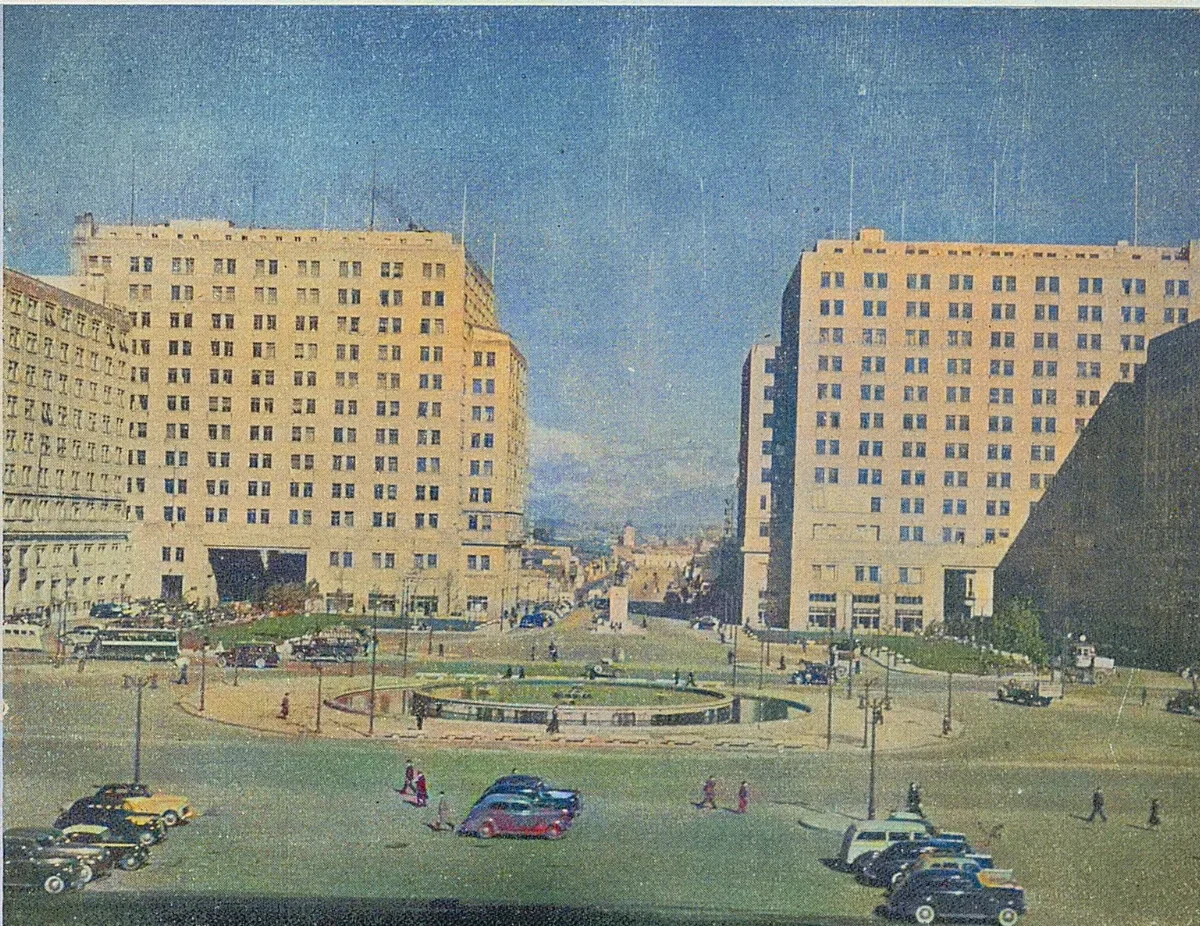 Plaza General Bulnes, Santiago, 1944 — 1944 | Chile de Ayer