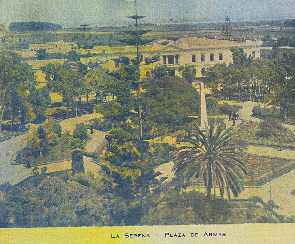 Plaza de Armas, La Serena, 1945 — 1945 | Chile de Ayer